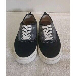 Old Navy Unisex Sneakers Navy Blue Denim Boys Girls Size 13 youth Slip On